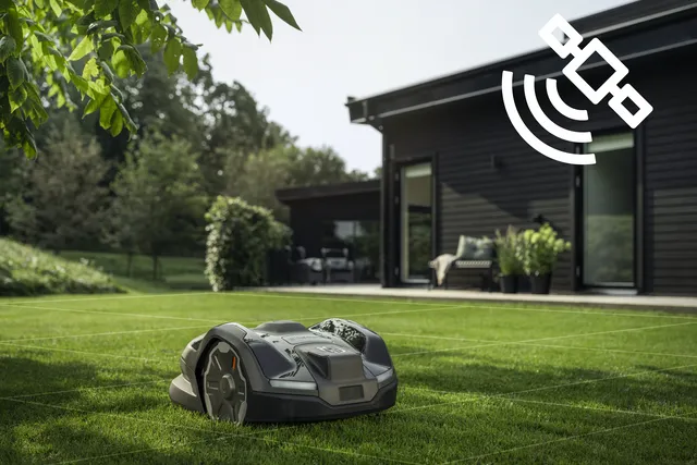 Husqvarna Automower 405XE Nera umożliwia instalację bez użycia przewodów za pośrednictwem technologii satelitarnej EPOS Husqvarna Automower 405XE Nera umożliwia instalację bez użycia przewodów za pośrednictwem technologii satelitarnej EPOS